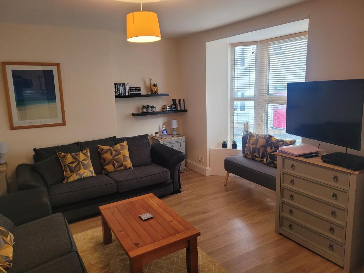 Large 5 Bed Town-Centre Home Close To The Beach, Sleeps 9 Aberystwyth Eksteriør bilde