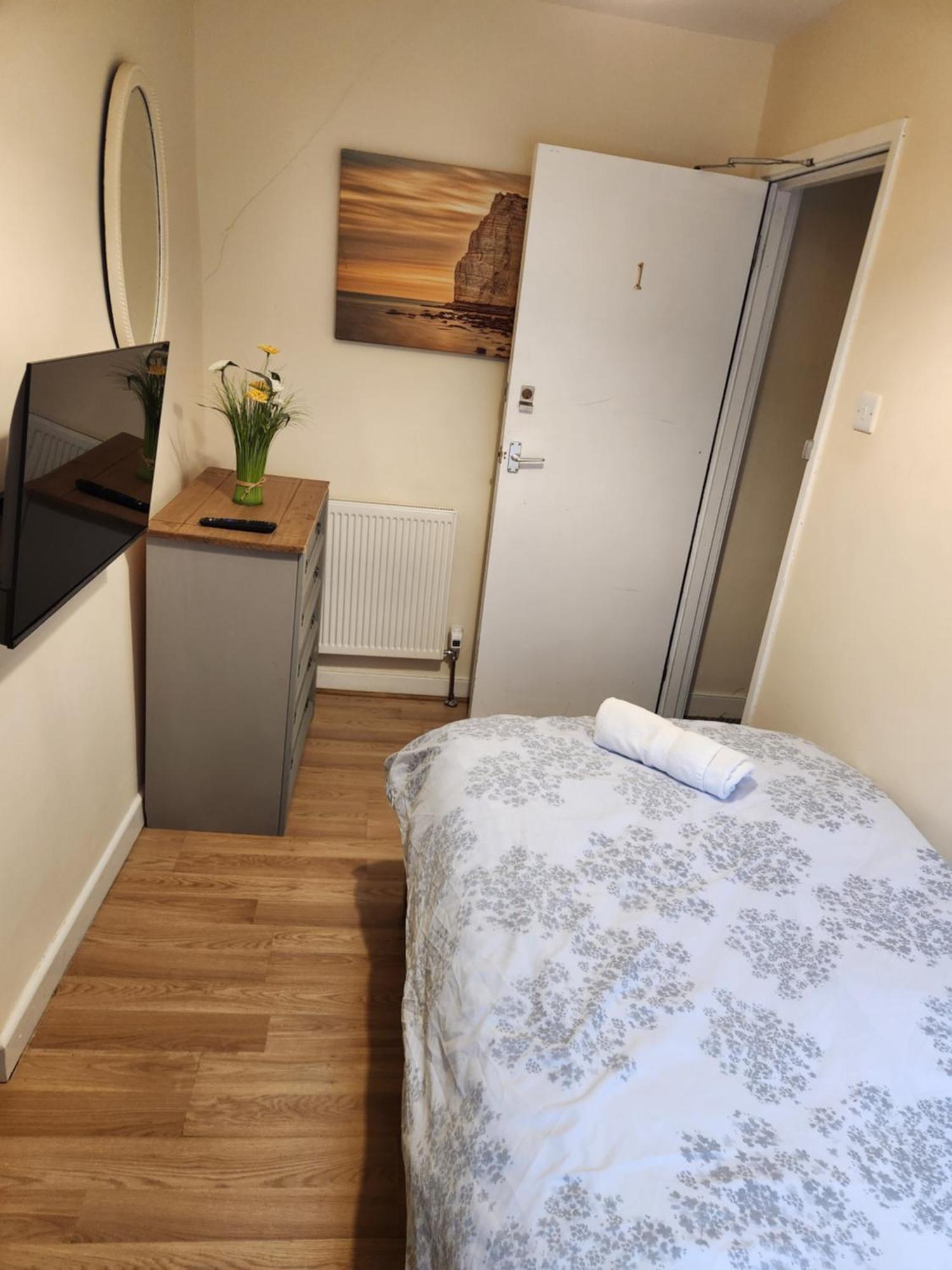 Large 5 Bed Town-Centre Home Close To The Beach, Sleeps 9 Aberystwyth Eksteriør bilde